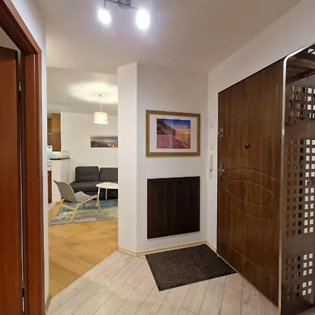 Avis Kaskada Redlowska * 格丁尼亚